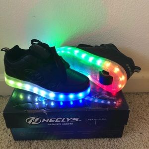 Boys size 2 Heelys